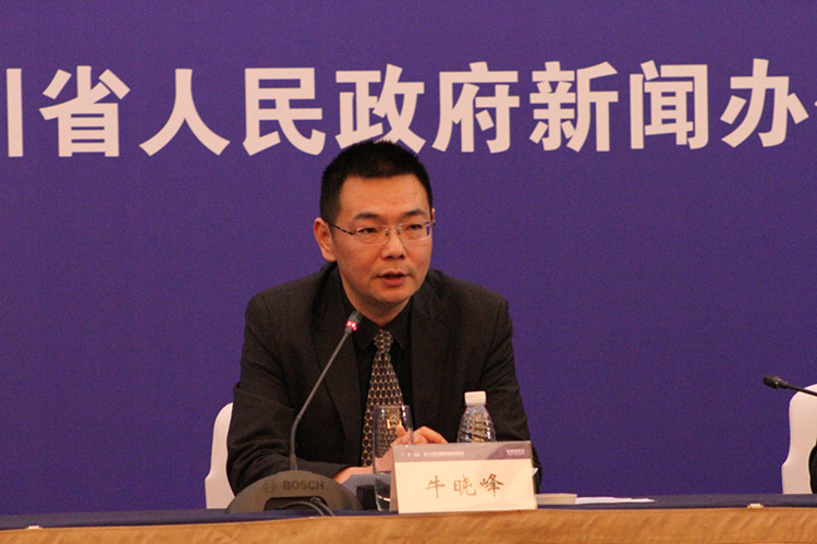 举杯中国品味世界酒博会全酒宴3月酒城泸州开席