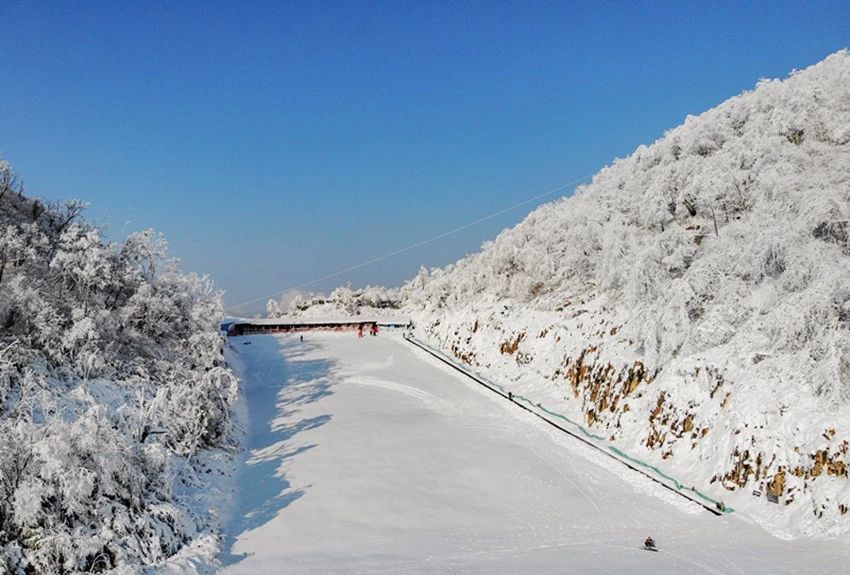 九皇山雪景图片图片