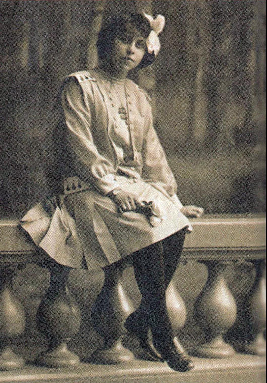 伊莱娜· 内米洛夫斯基:她能写更多,但纳粹没有给__凤凰网