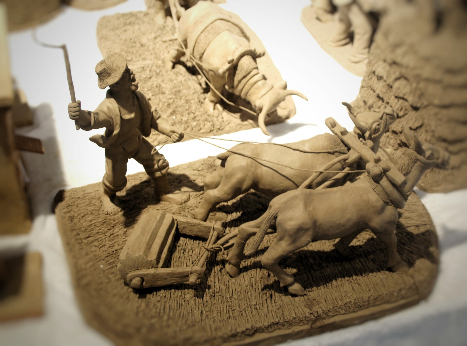 甘肃泥塑 一抔黄土捏出乡村岁月__凤凰网