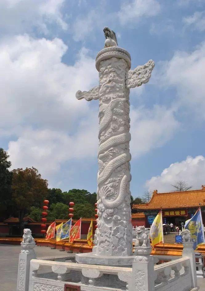 石雕华表|天安门楼前石柱子到底有什么作用?__凤凰网