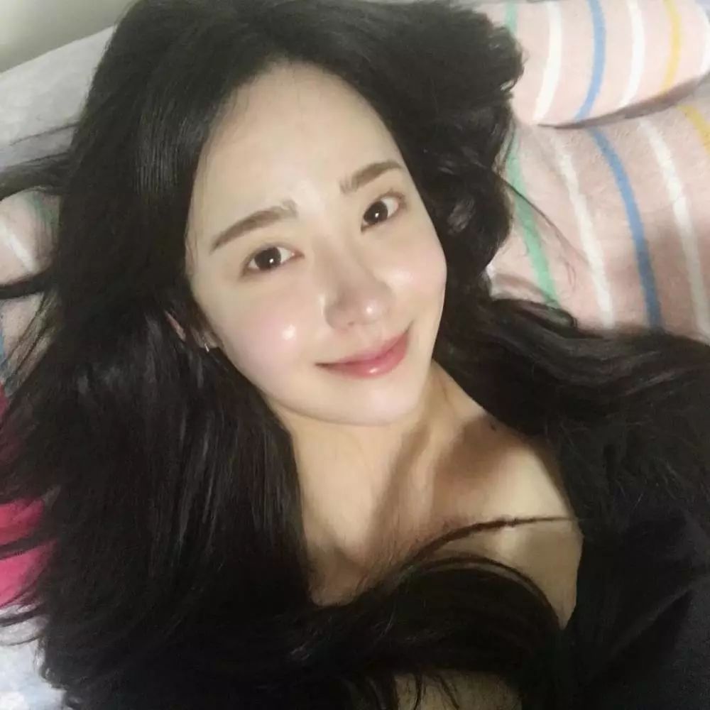 亚洲一哥前女友韩国艺人刘小英