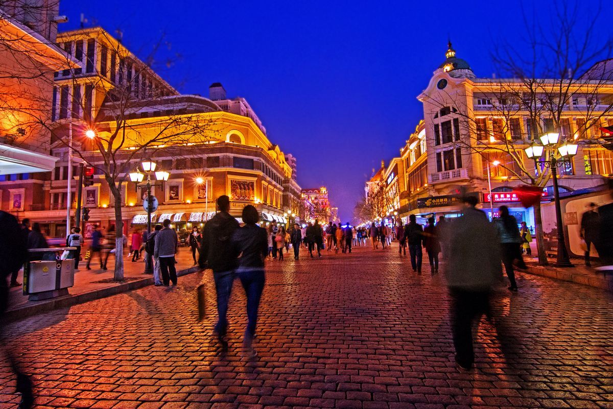 鉴赏:中国顶级步行街之哈尔滨中央大街商业街