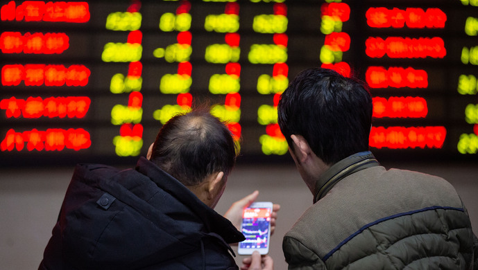 超越股市"老法师"?来看看这群新行情下的"新股民"__凤凰网