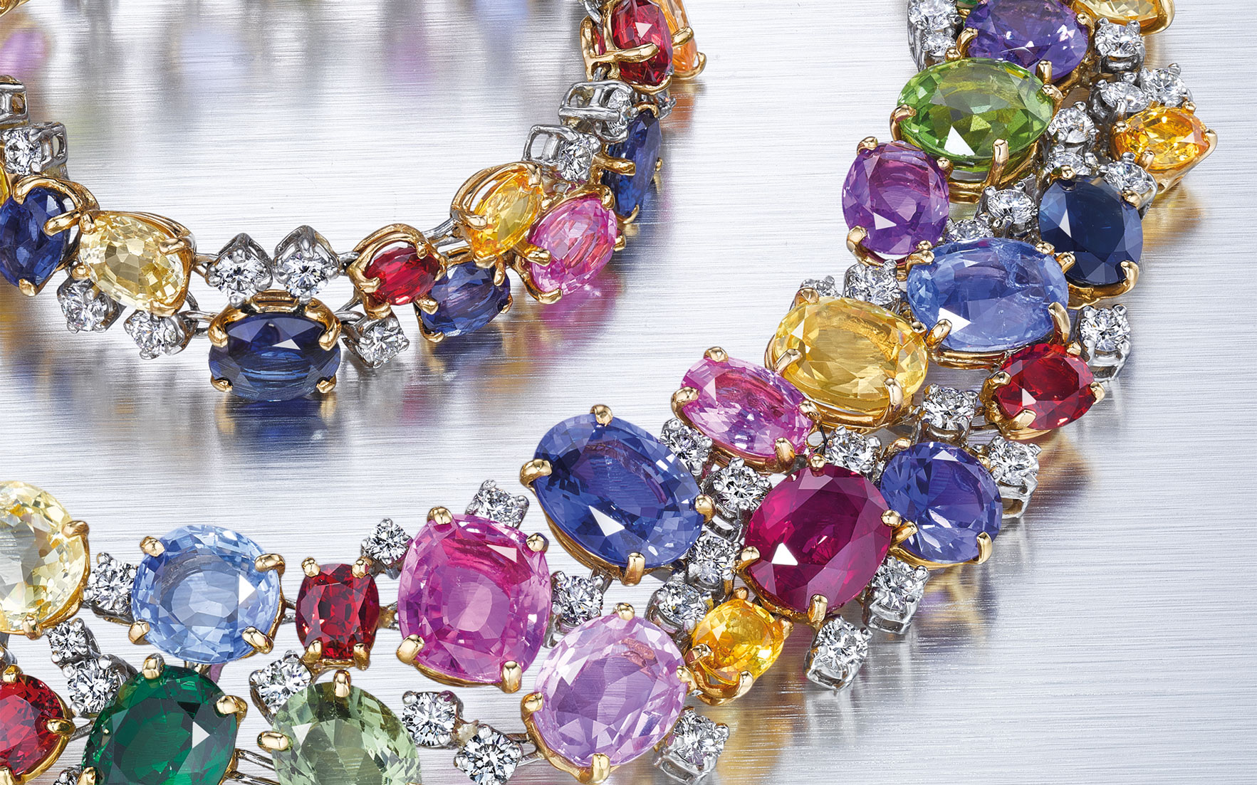 哪些因素会影响彩色蓝宝石的投资收藏价值__凤凰网