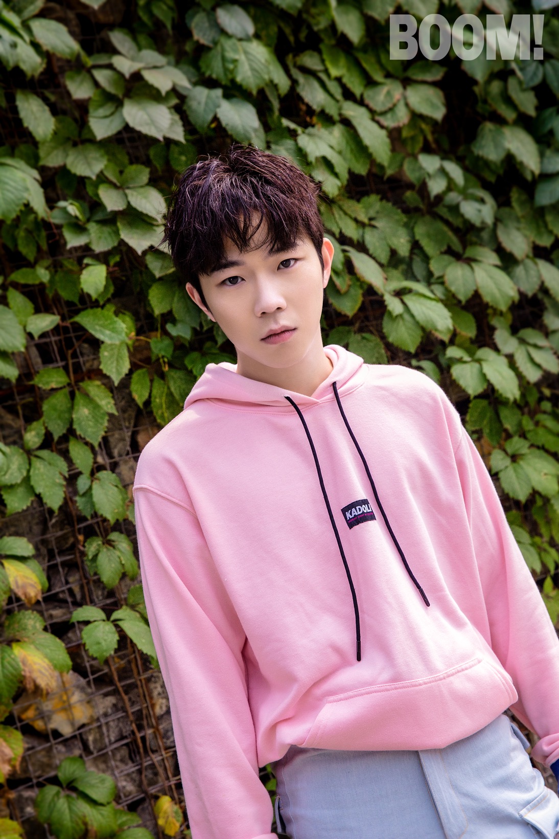 张亦驰最新街拍 别样程序员现身