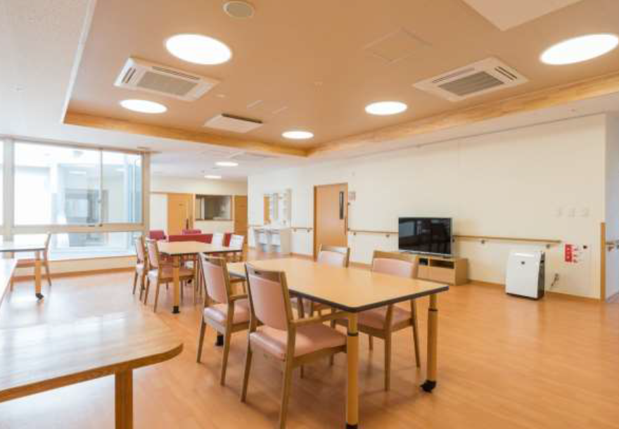 图说养老:日本这家养老机构,仅9个月住满,更有老人排队等入住