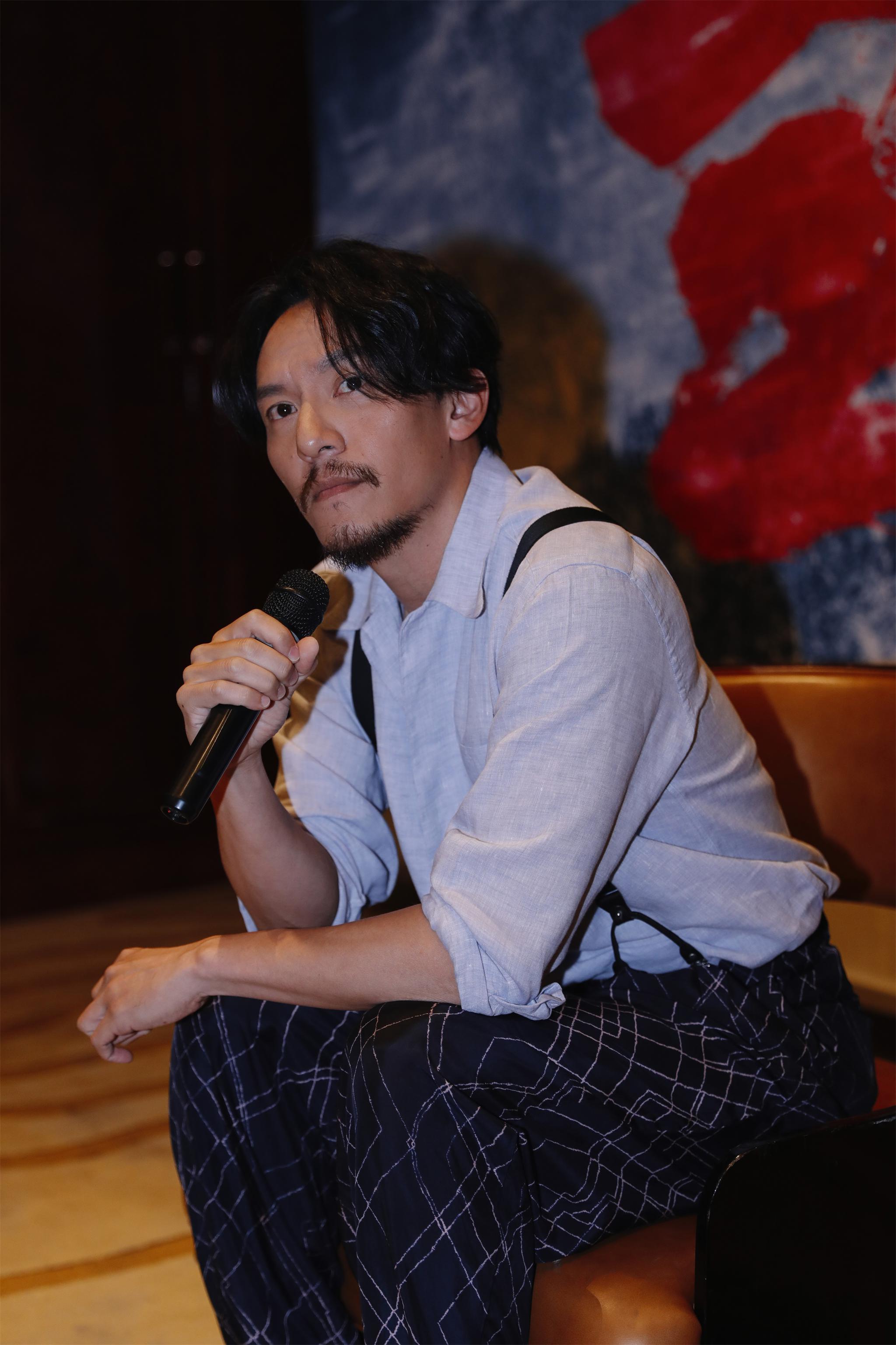 张震《雪暴》校园分享极寒回忆 领衔硬汉团结交兄弟