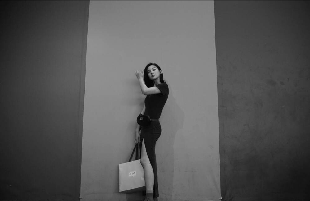 演员杨杏变身励志健身女星,身材管理强势吸引视线