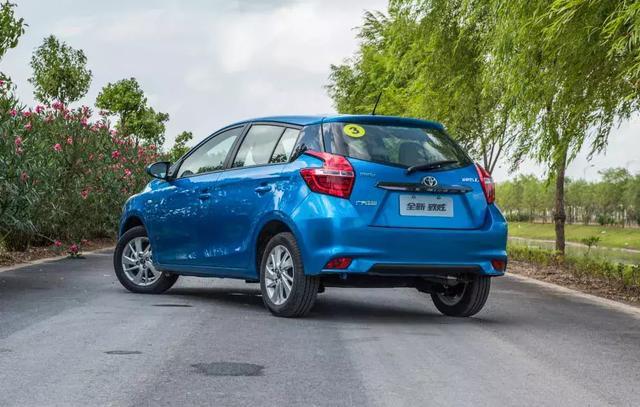 年轻人通勤小车只选对不选贵丰田致炫价低质优还省油