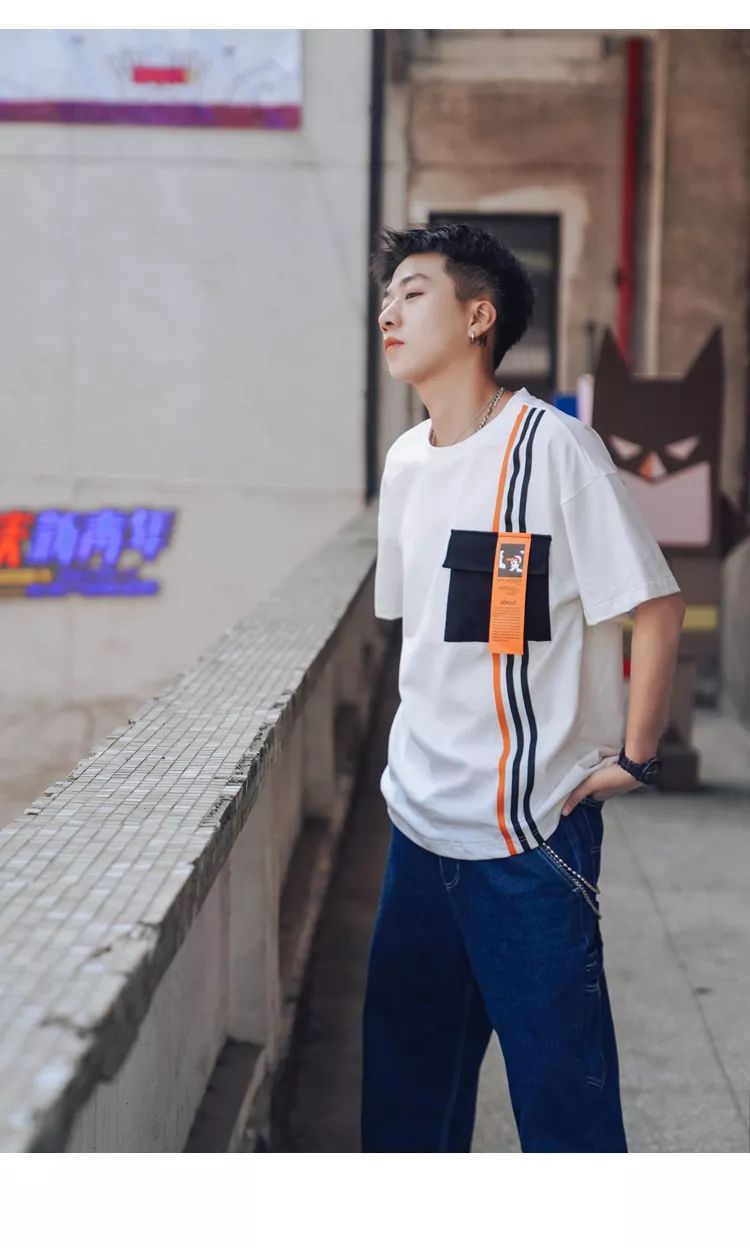 港风潮男的穿搭法则,彰显简约酷潮风