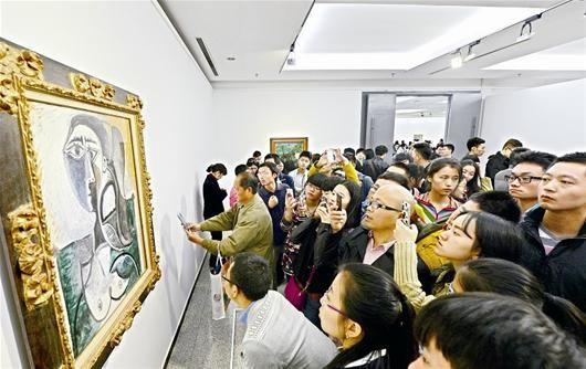 有钱人在拍卖市场如何竞买艺术品？__凤凰网