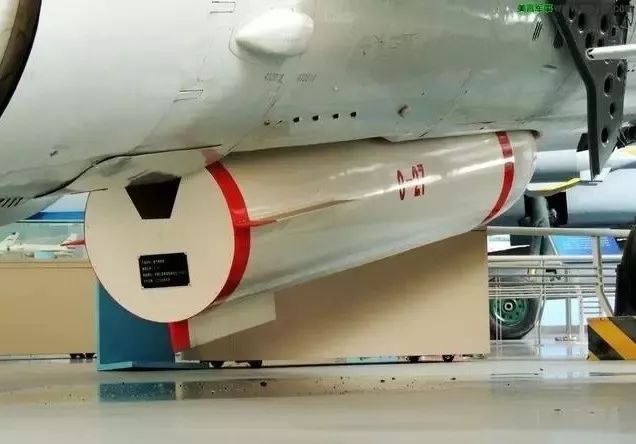 如何评价中国空军的老将:强-5攻击机?答案:空地一体,攻防兼备!_凤凰网