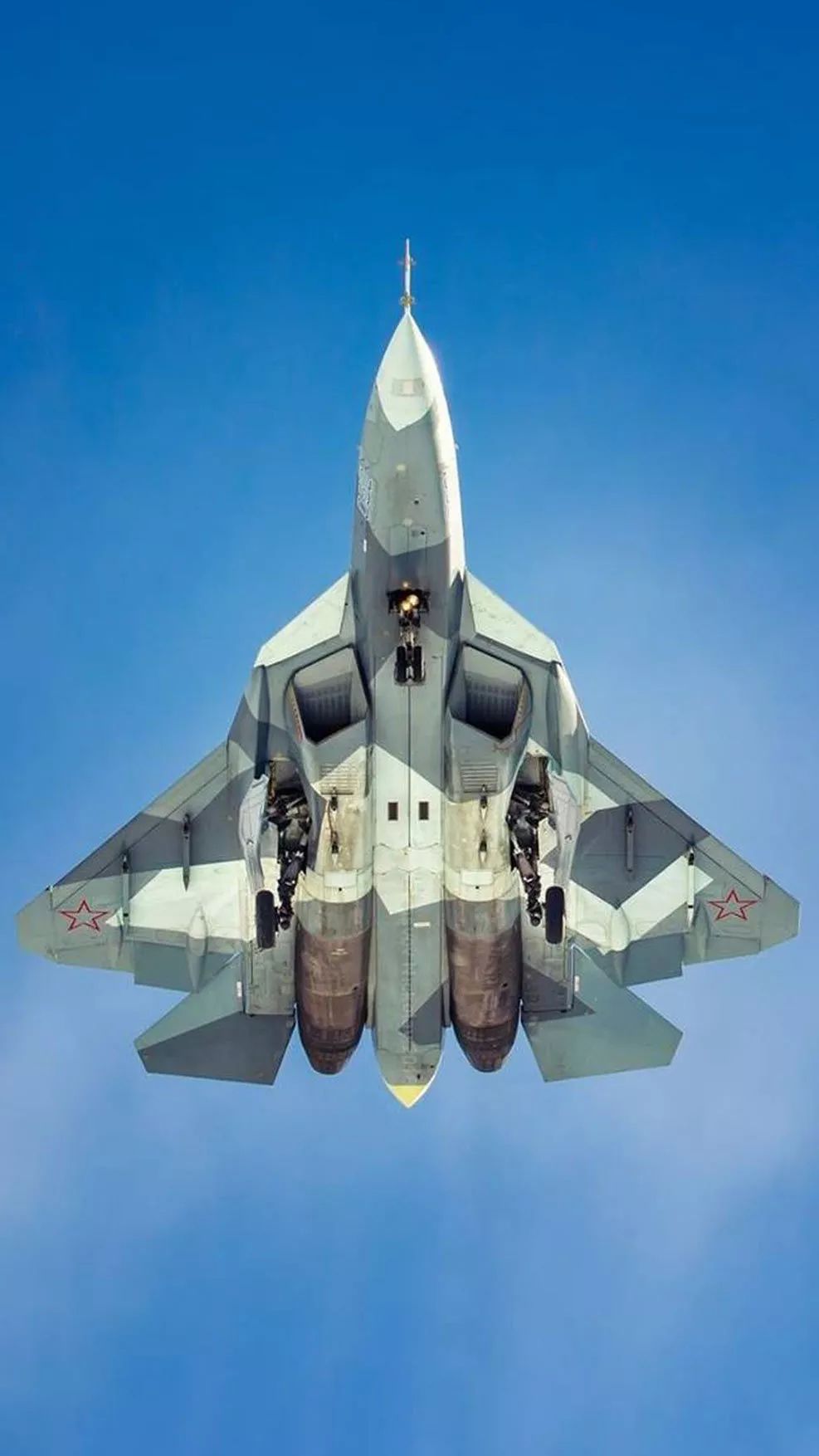 俄罗斯苏-57现在到底是个什么情况?犹抱琵琶半遮面背后的真相是什么?