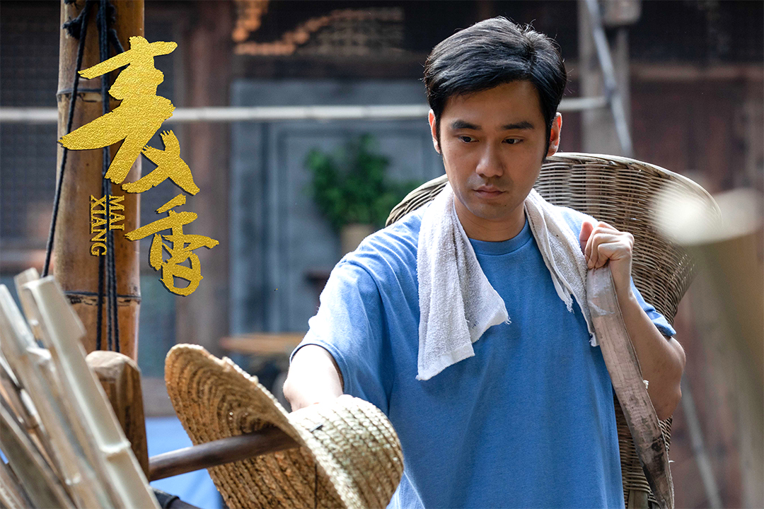 不同于以往的乡村励志以及军旅题材电视剧,《麦香》透过军属视角讲述