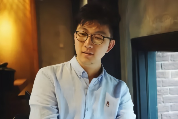 麦极智能创始人薛鼎