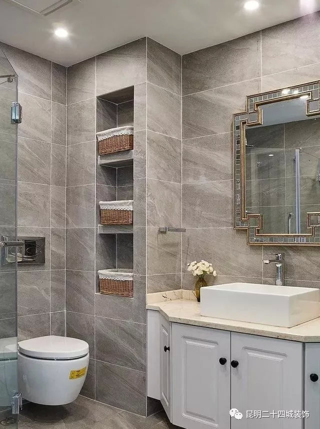 的家庭装修都会考虑到在卫生间设计壁龛,尤其是淋浴区内部的墙面上