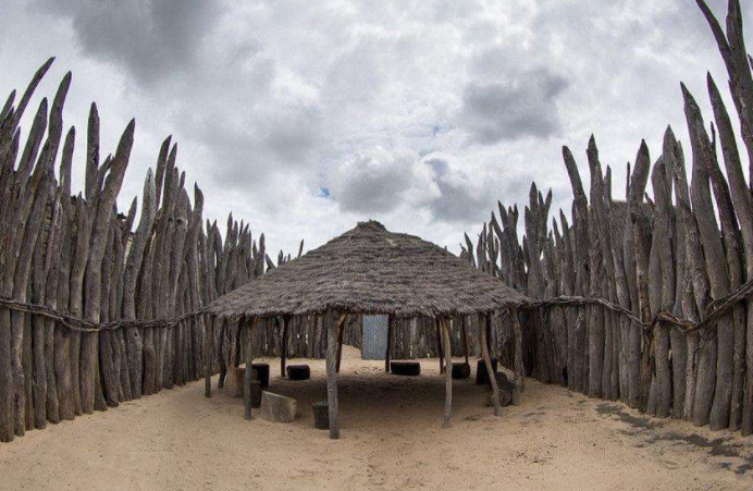 非洲原始部落,女酋长当权,58个全村的男人都归她私有__凤凰网