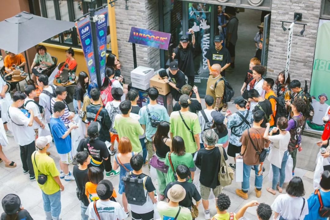 潮闻快食adidasyeezyboost350v2迎来全新配色bape03发布全新2019aw