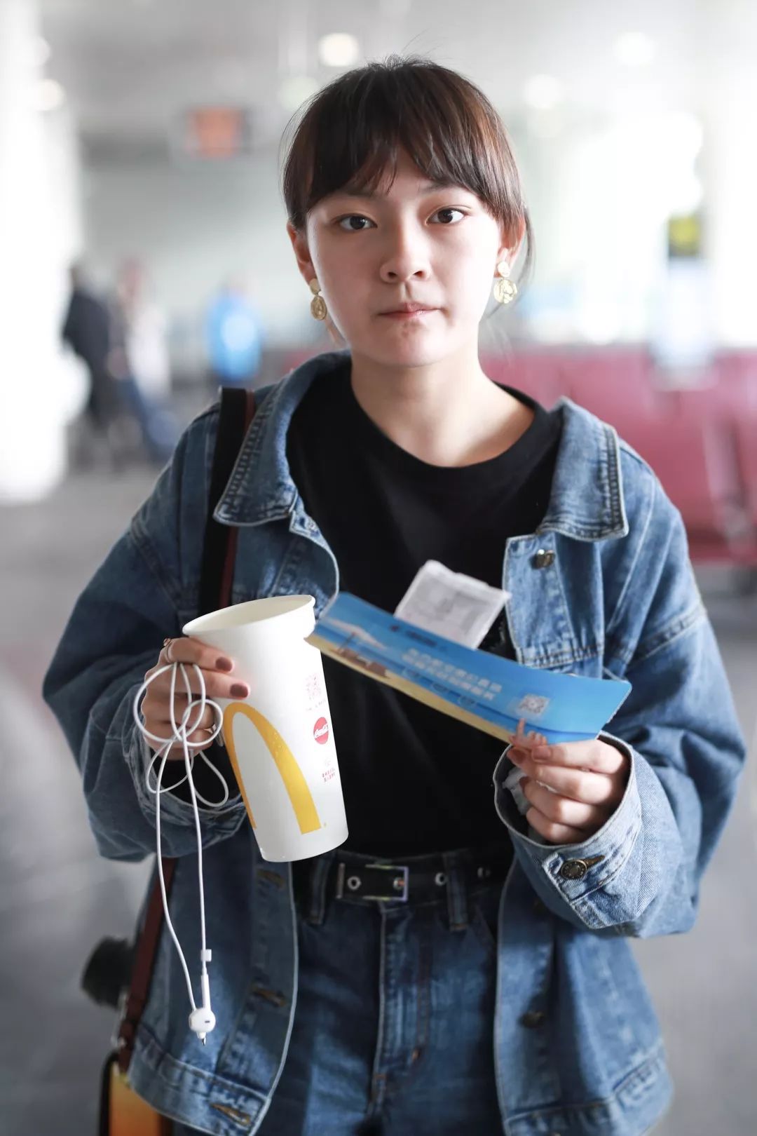 文淇买热搜自黑吗生图暴露的两米深鼻唇沟可以流瀑布了吧