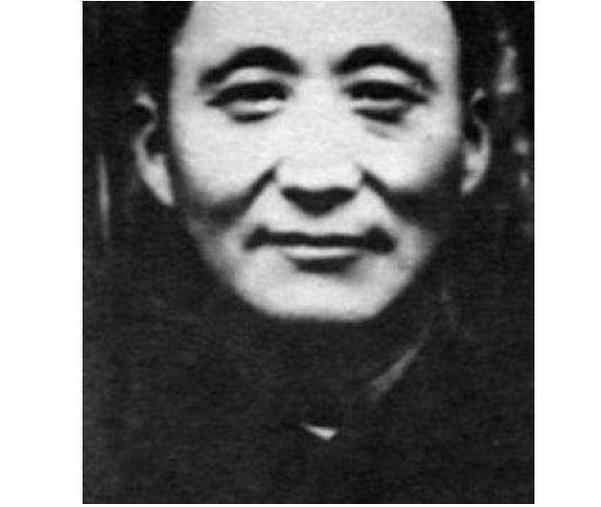盘点国军中的将二代,张学良缺席抗日战争,龙云儿子最败家__凤凰网