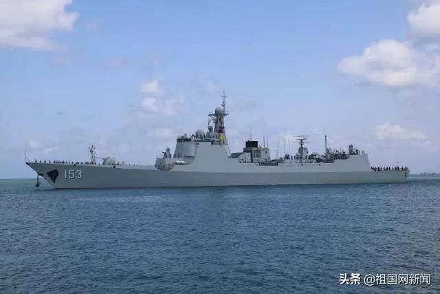 监视我0052d型导弹驱逐舰174"合肥"舰,054a型导弹护卫舰574"三亚舰"