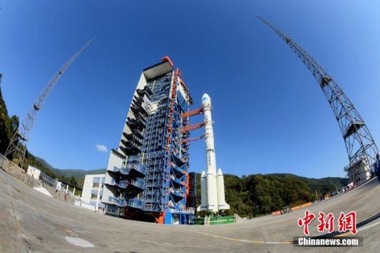 北京时间11月19日2时7分,中国在西昌卫星发射中心用长征三号乙运载