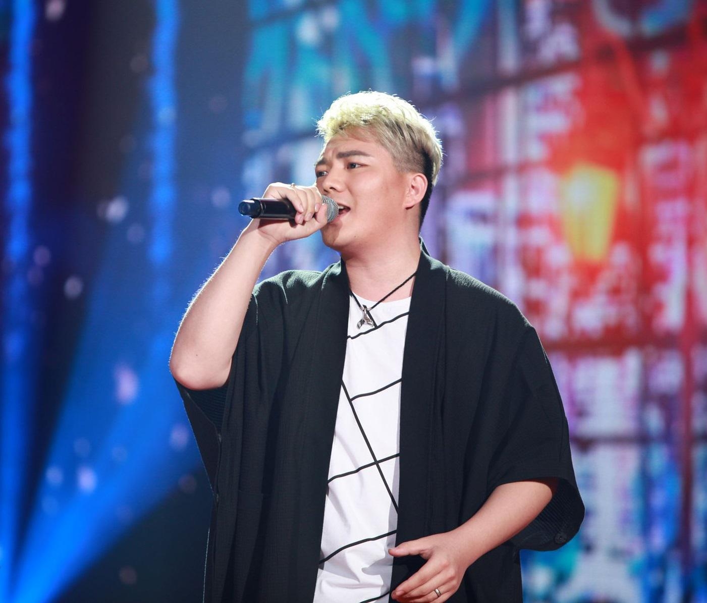 海豚音小天王杨昌宇签约山东耀星娱乐