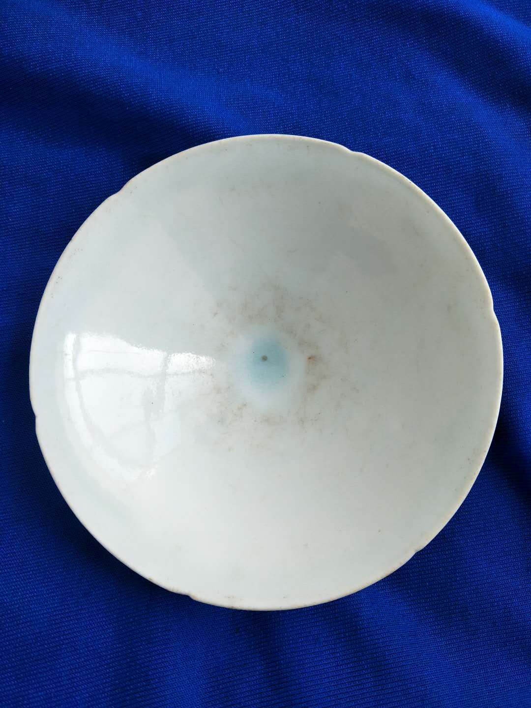 精品鉴赏——宋代影青花口斗笠碗!