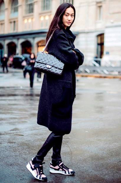 人生中的第一个奢侈品包包,95%的女性选择香奈儿2.55