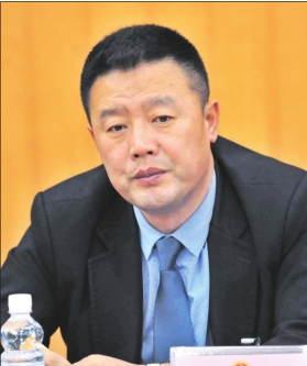 文/本报记者薛立伟闫紫谦摄/本报记者蒋国红作为企业家的王占江代表