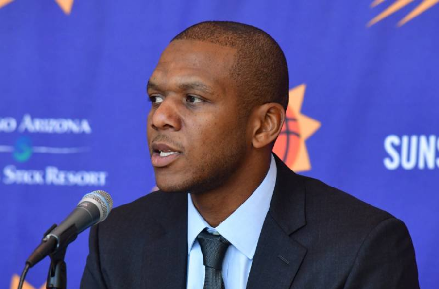 詹姆斯-琼斯:我们不会强行做任何交易,布克会越来越好