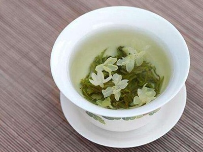 更年宁 谷维素片 玫瑰花 ④乳腺增生:乳宁片 夏枯草颗粒 玫瑰花 ⑤