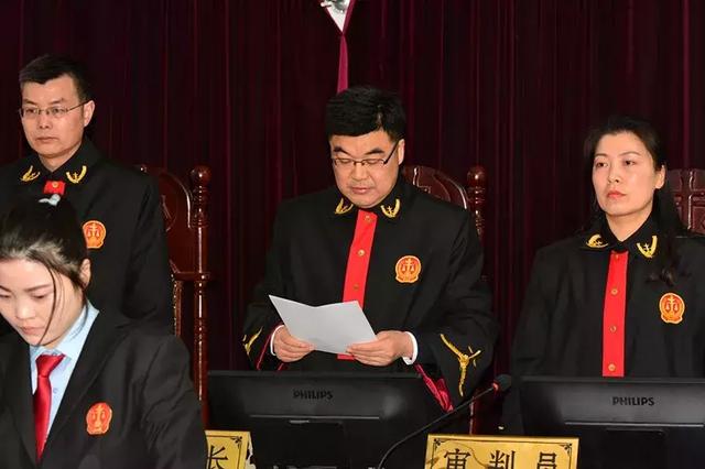 潢川法院:院长开庭审案 引领多办案办好案