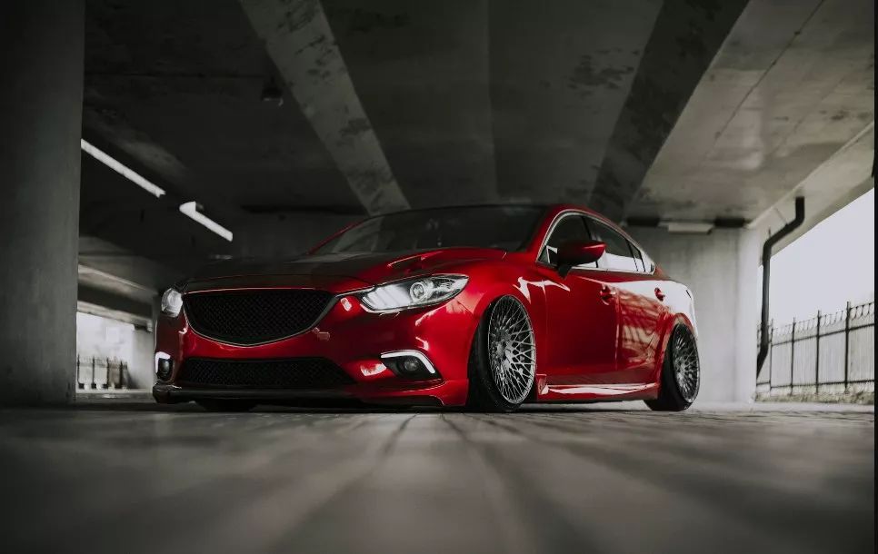 烟雾缭绕-魂动红马自达6阿特兹 改装视觉大片__凤凰网