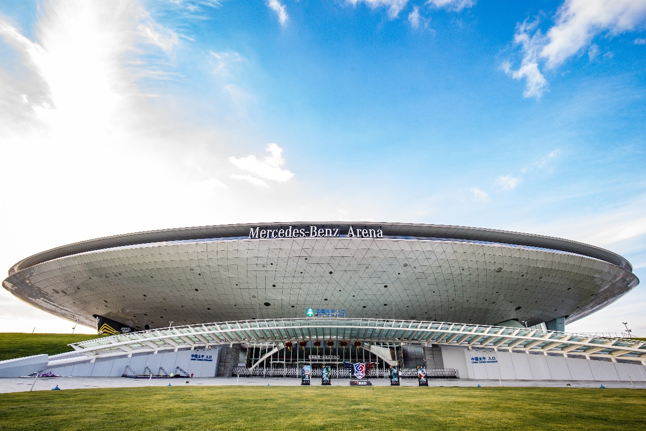 本次举办g联赛总决赛的场馆上海梅赛德斯奔驰文化中心,是2010年上海