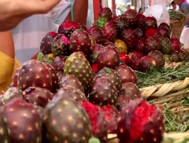 这水果在国外一颗80人人争着买,在国内却被人人嫌,只能烂树上