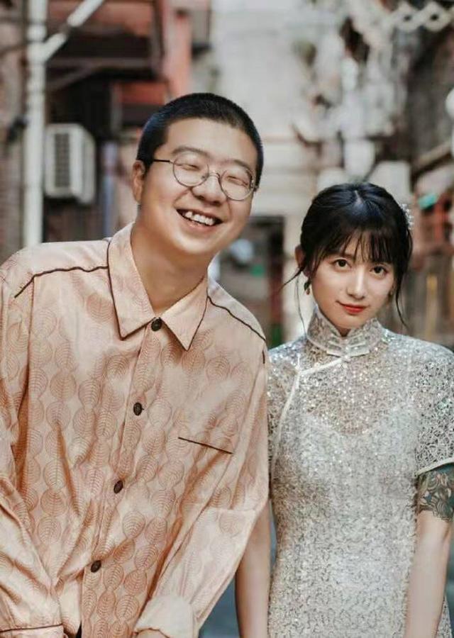 黑尾酱更新ins网友她在向低俗色情靠近