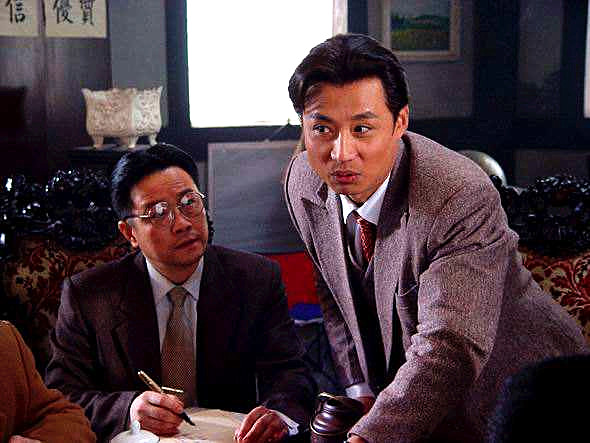 最经典的就是陈寿亭在发展的过程中,跟不同的对手,跟大企业的斗智斗力