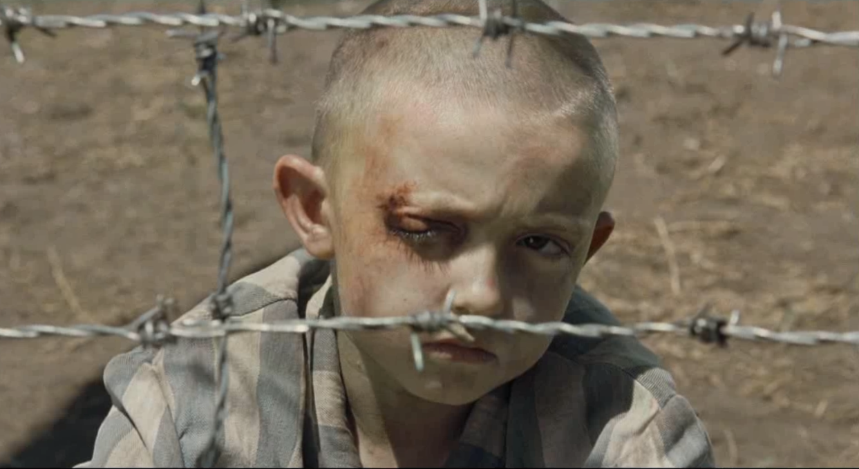 小伙为了帮兄弟找父亲却被当成了囚犯一部战争剧情片