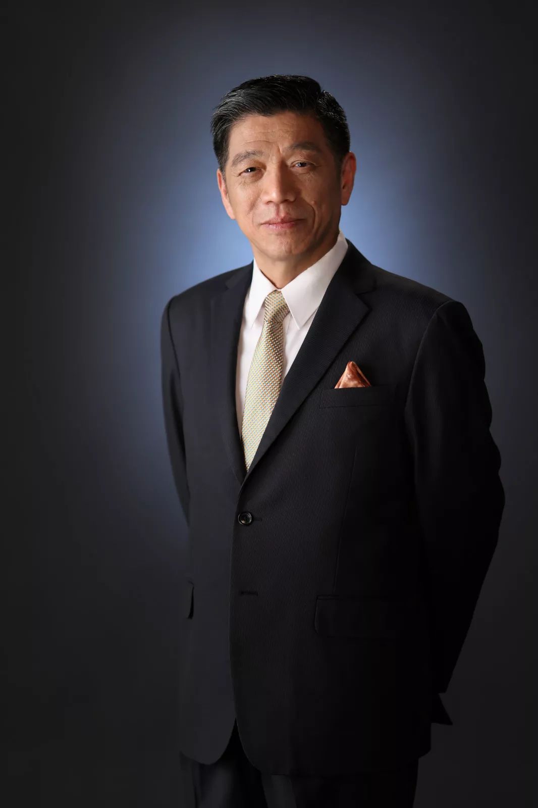 橙友圈 | 本周福利:凤凰卫视主持人官方照第一弹__凤凰网