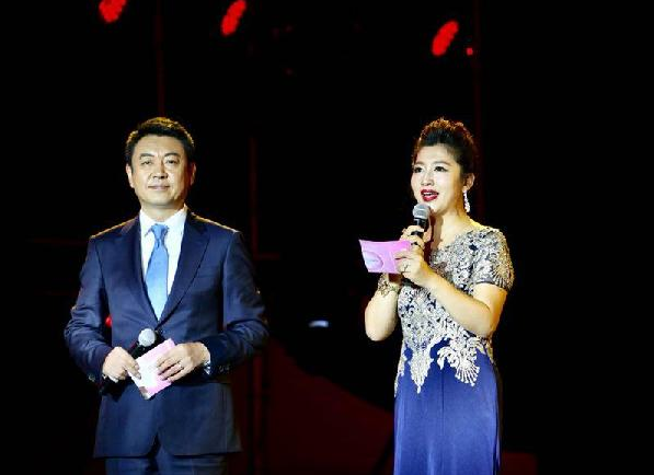 10年换5个老婆,现任妻子小10岁生活幸福__凤凰网