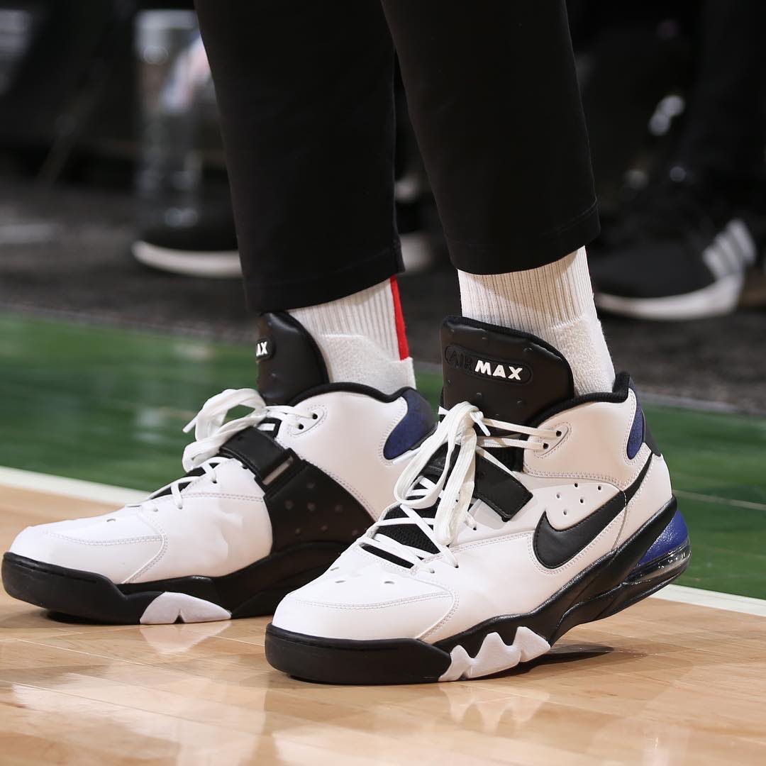 今日常规赛上脚球鞋一览:塔克上脚air force max 93