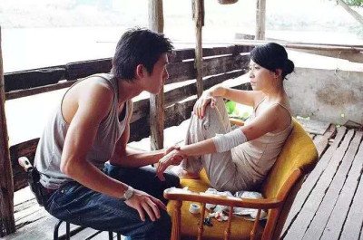 《无间道》系列之外,刘嘉玲和陈冠希在 2004年合作过电影《求爱上上签