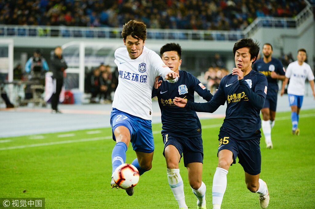 半场：买提江<em>谢</em><em>维</em><em>军</em>破门阿奇姆彭助攻，泰达2-1富力