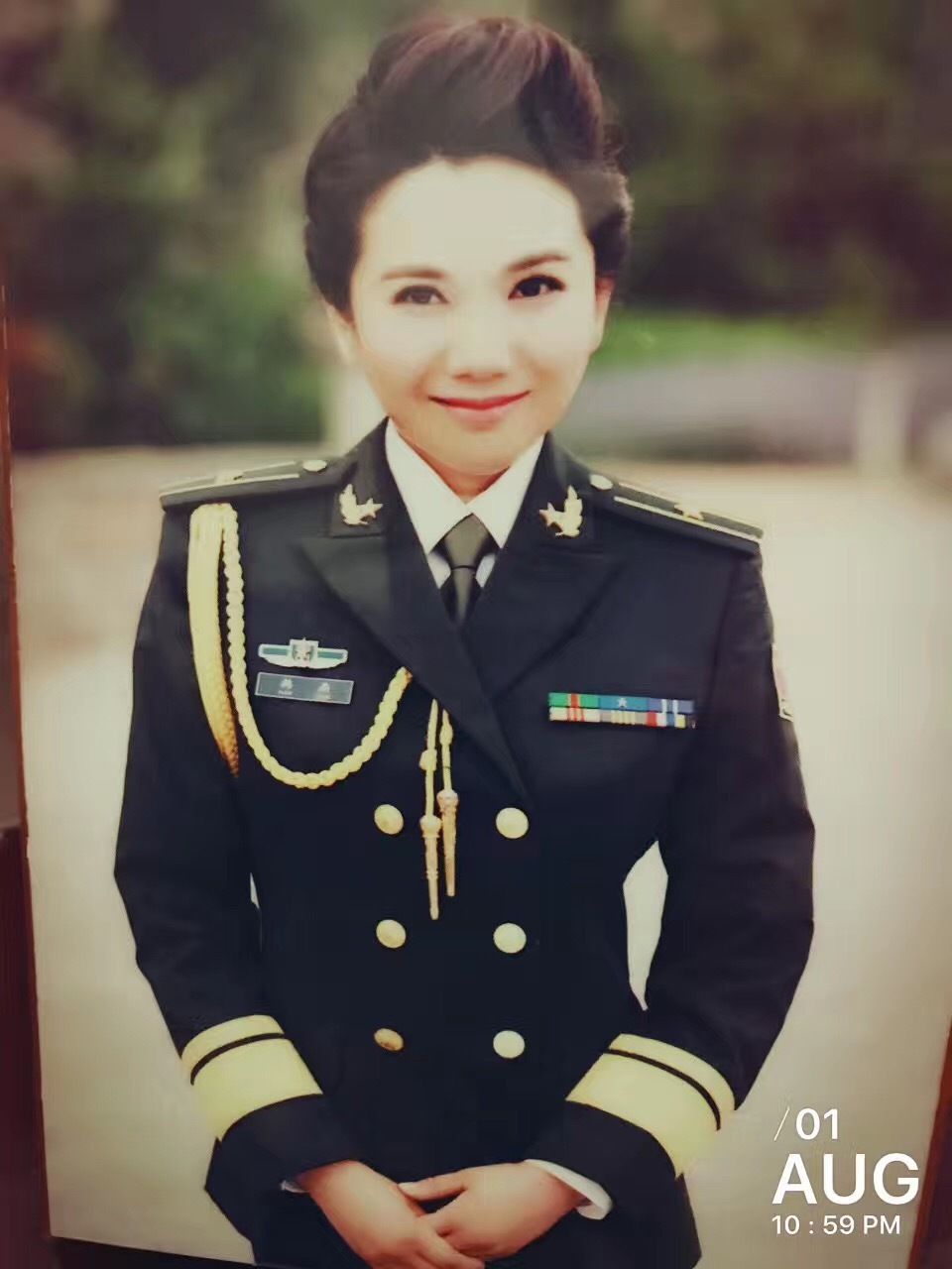 【参阅】女军官自主择业后的华丽转身__凤凰网