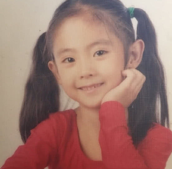 《小时光》女主邢菲儿时旧照被扒 原来小时候长这样