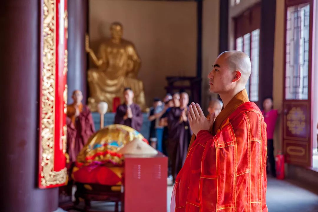 你可知道"合掌"的含义?