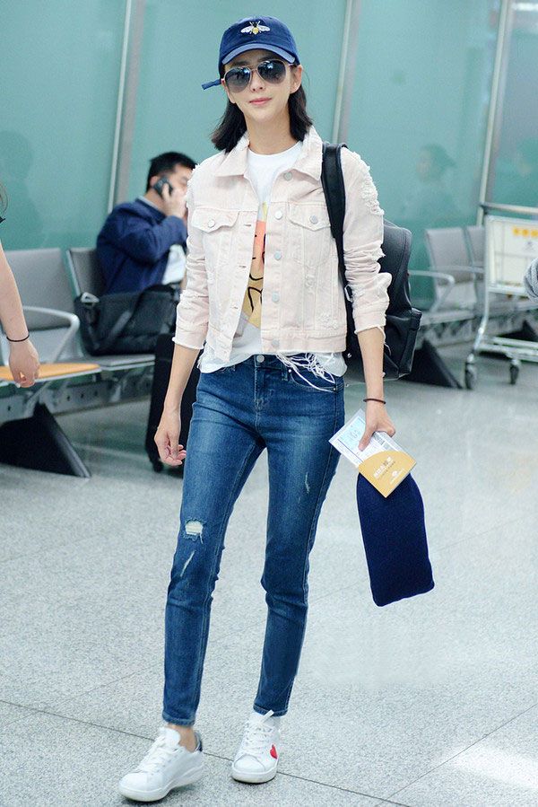 佟丽娅衣品上升搭配优雅迷人造型舒适吸睛