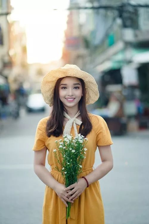 女,35岁,背LV,生活狼狈:一辈子太长,你不要只是看起来很美__凤凰网